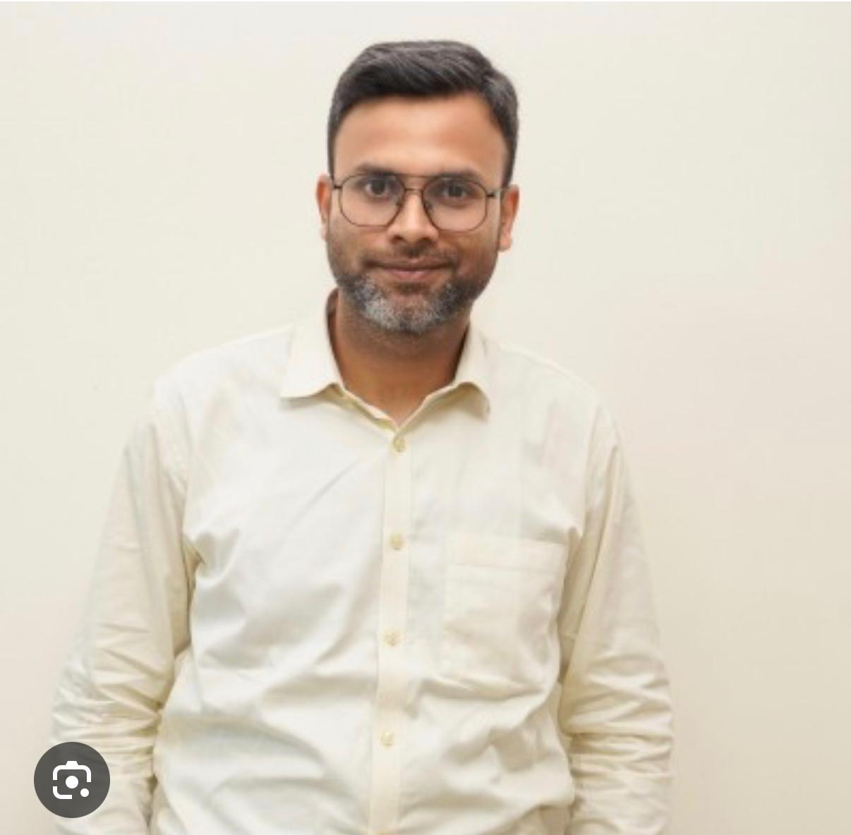 Dr. Snehil Gupta